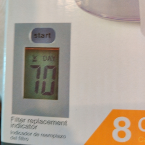 HDX 8 Cup Water Filter Pitcher with 2 Universal Filter Cartridges New in Box - Picture 3 of 7